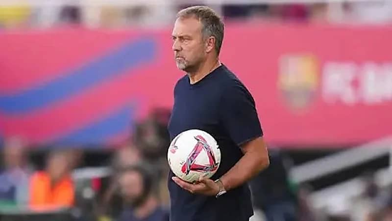 إيقاف هانزي فليك يضع برشلونة أمام تحدٍ كبير في المباريات الحاسمة