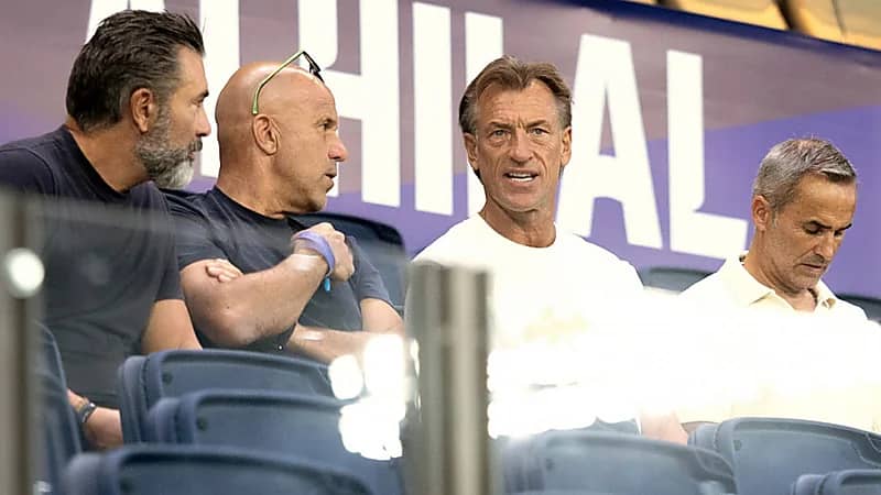 موعد مغادر بعثة الأخضر إلى التشيك