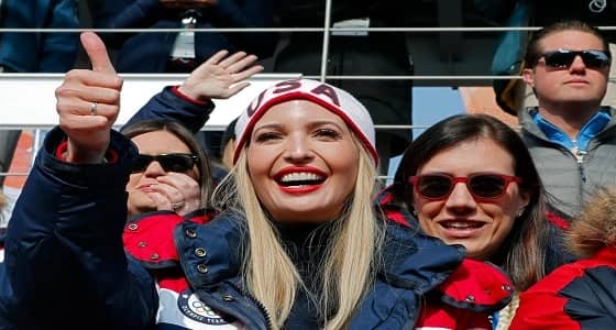 إيفانكا ترامب تلتقط "سيلفي" في نهائيات أولمبياد كوريا الجنوبية