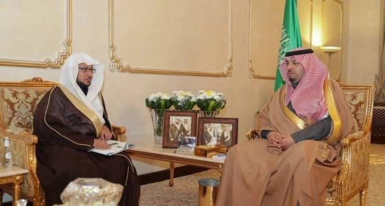 أمير الحدود الشمالية يوجه بمتابعة المتغيرات بالأسعار في الأسواق