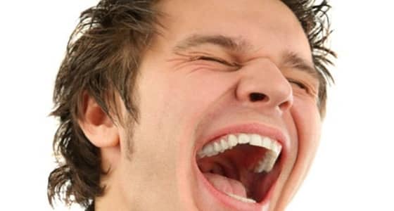 " الضحك " ربما يكون طريقك للنهاية