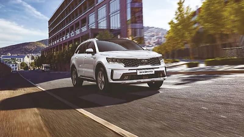 بالصور.. مواصفات وأسعار كيا سورينتو موديل 2023 بالمملكة