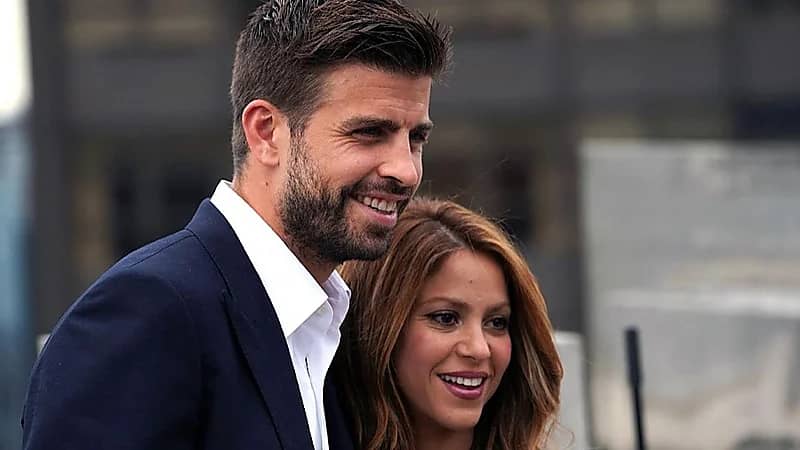 بالفيديو.. والدة بيكيه تضرب النجمة شاكيرا في وجوده ابنها