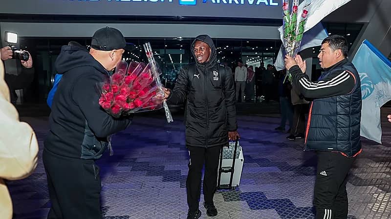 استقبال حافل لبعثة الهلال في أوزبكستان .. فيديو