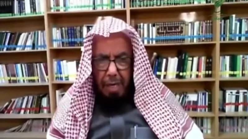 شاهد.. المطلق يوضح حكم توزيع وصرف الراتب التقاعدي للمتوفي