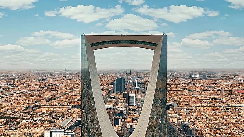 الحقيل: سنضخ وحدات سكنية بالرياض بأسعار تبدأ من 250 ألف ريال .. فيديو