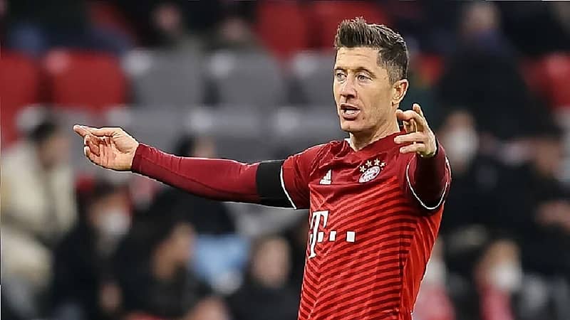 برشلونة يقدم عرضًا جديدًا ليفاندوفسكي