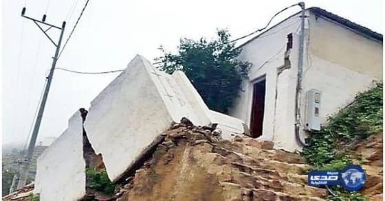 محافظ هروب : تشكيل لجنة لإخلاء منزل تضرر جراء الرياح والأمطار الغزيرة