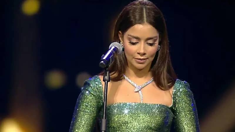 بالفيديو.. الجمهور يصدم بلقيس وينسحب من حفل غنائها بالرياض