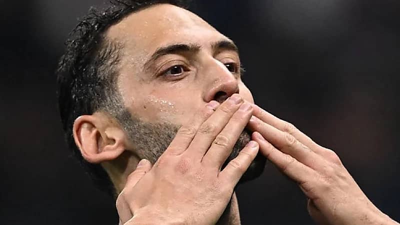 ميدياست: نادي في روشن يتحرك لضم هاكان من الانتر