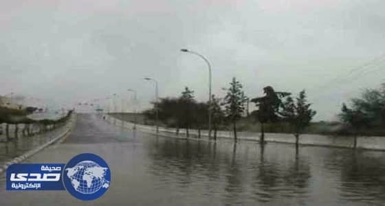 أمطار متوسطة على مركز الشبحة بمحافظة أملج
