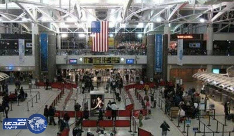 منع سعودي من دخول أمريكا بسبب صور على جواله