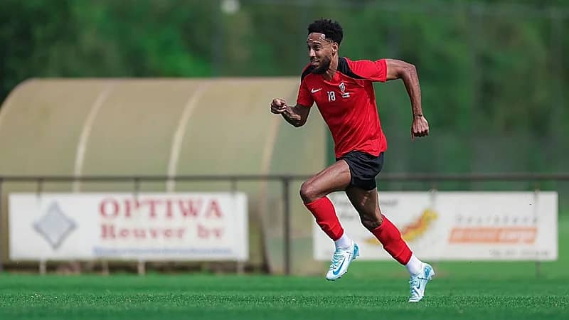 أوباميانغ يتجول في شوارع الخبر .. فيديو