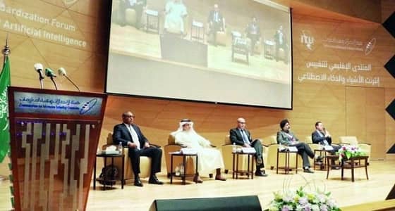 " الاتصالات " تتلقى عرضا من " الفيس بوك و " أمازون " لدخول السوق السعودي