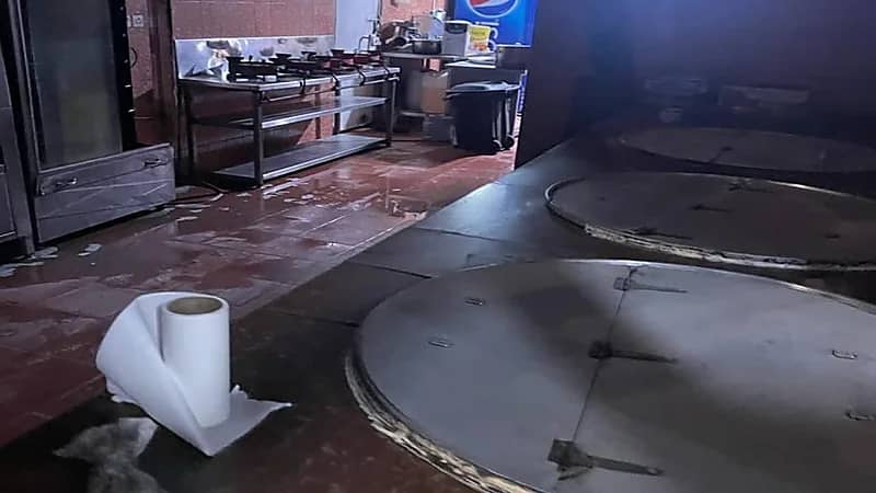 اندلاع حريق في مطعم بالدمام واتلاف 75 كيلو من المواد الغذائية به