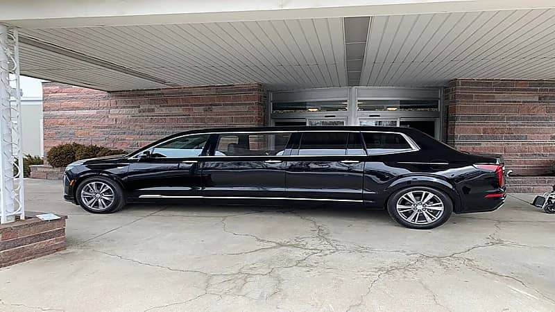 بالصور.. كاديلاك XT6 تحصل على تعديلات ليموزين أنيقة