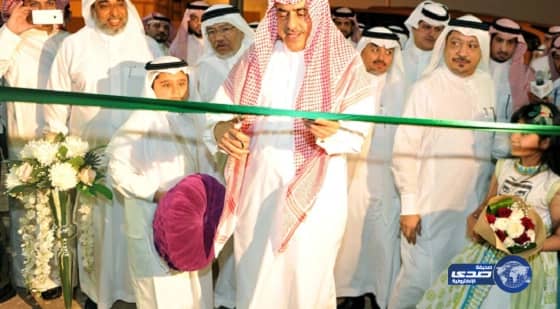 وزير الشؤون البلدية والقروية يتفقد عدداً من المشروعات البلدية بمكة المكرمة