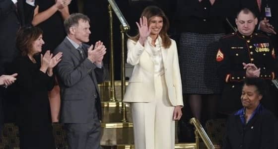 بالفيديو.. ميلانيا ترامب تتسبب في عاصفة بالكونجرس