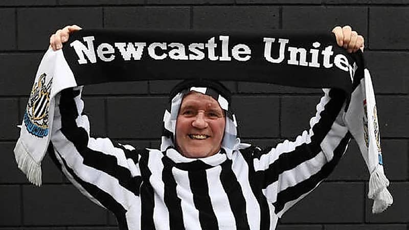 نيوكاسل يقترب من التعاقد مع لاعب وسط إنتر ميلان