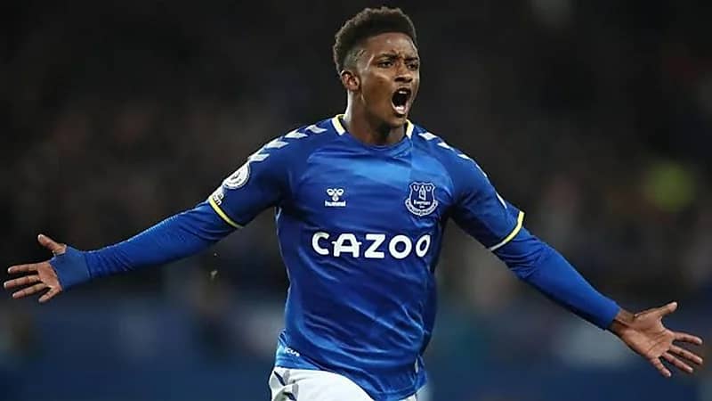 نادي سعودي ينافس الشباب على ضم غراي