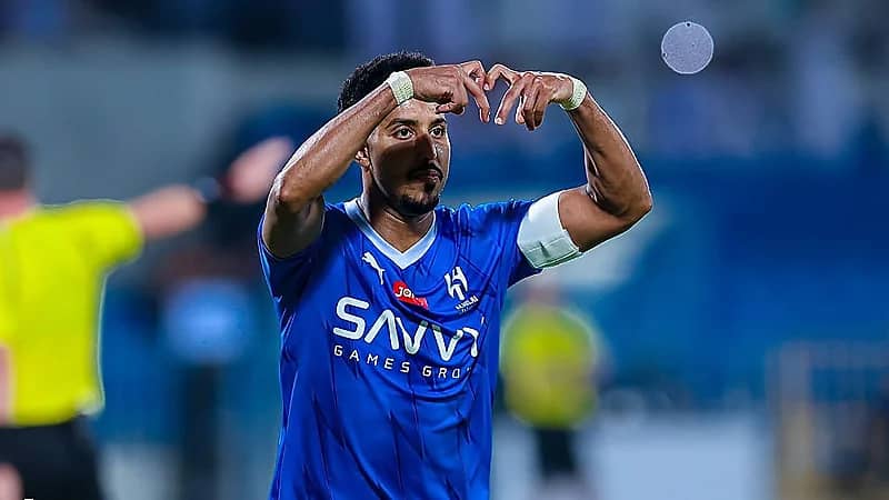 زوجة سالم الدوسري تتغزل فيه بأغنية رومانسية .. فيديو