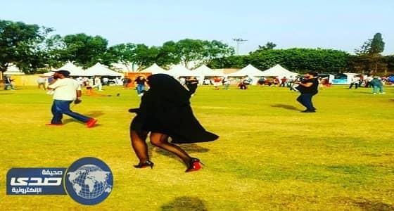  الكشف عن حقيقة صور فتاة النقاب بالتنورة القصيرة