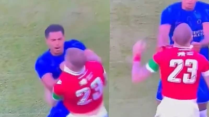 ‎مشادة قوية في مباراة تشيلسي وريكسهام الودية والحكم يحاول فضها .. فيديو