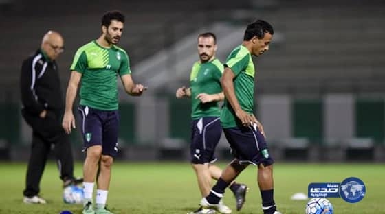 فريق طبي يستخرج كتلة من الشعر داخل معدة فتاة بينبع