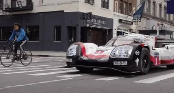 بالفيديو.. بورشة 919 هايبرد السباقية تحتفل بالنصر في شوارع نيويورك