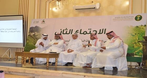 بالصور.. 200 مزارع " بن " يتجهون لتأسيس جمعية تعاونية في جازان