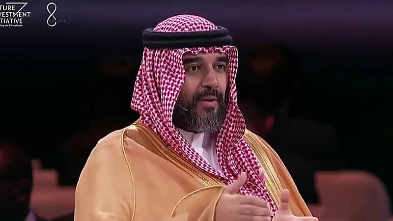فيصل بن بندر: نسعى للوصول لأهدافنا بأن نصبح مركزا عالميا للألعاب والرياضات الإلكترونية.. فيديو