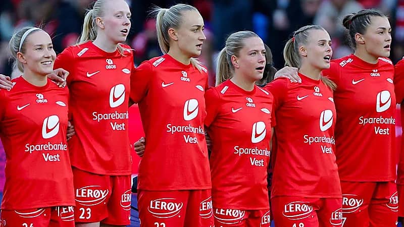 الدوري النرويجي يعزز لوائحه بمكافئات خيالية للاعبات الحوامل