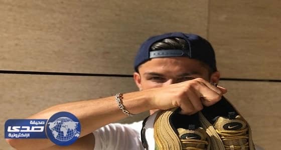 كريستيانو رونالدو يروج لمنتج يحمل اسمه
