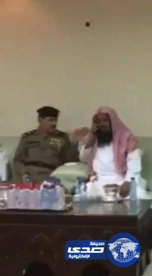 بالفيديو.. لحظة تلقي أشقاء اللواء الحربي العزاء هاتفيا من ولي العهد