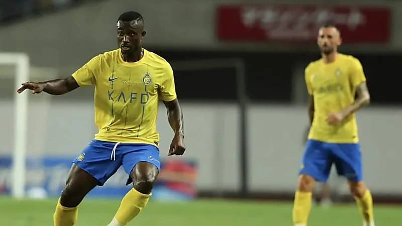 كونان يمتلك 3 عروض للرحيل عن النصر