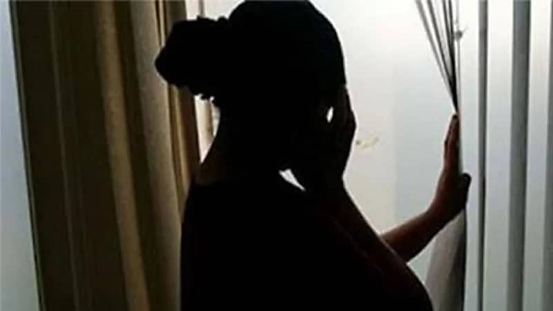 شاب يستولى على أموال فتاة بوعد زواج زائف