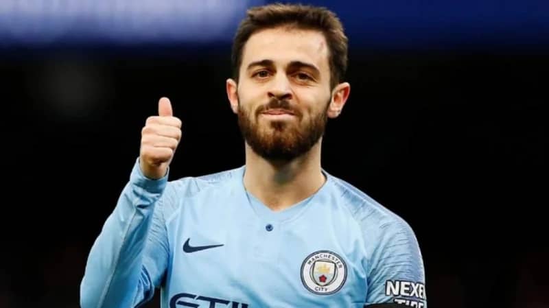 برناردو سيلفا يكشف موقفه من البقاء في مانشستر سيتي
