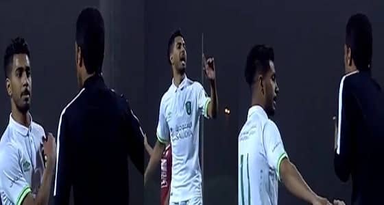 بالفيديو.. مشادة كلامية بين " المقهوي " و " المرداسي "