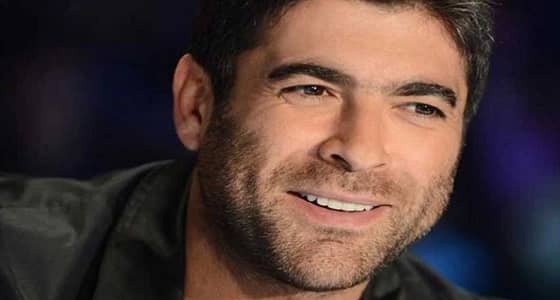 بالفيديو.. رد فعل صادم لطفلة حملها وائل كفوري على المسرح