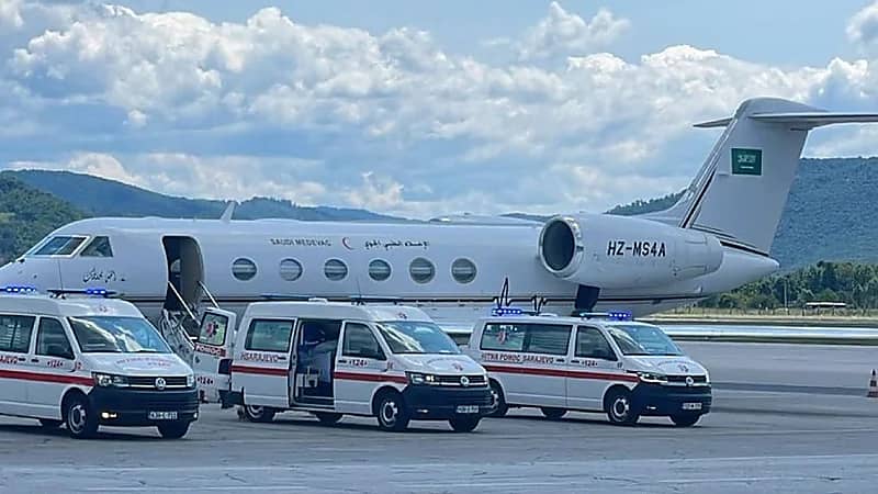 إخلاء طبي لـ 3 مواطنين من البوسنة والهرسك إلى المملكة