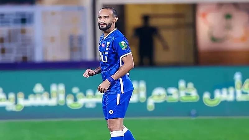 عبدالله عطيف يعلن رحيله عن الهلال