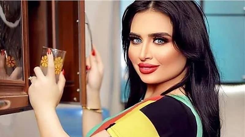 إحالة بلوجر مصرية للمحاكمة بتهمة نشر محتوى خادش للحياء