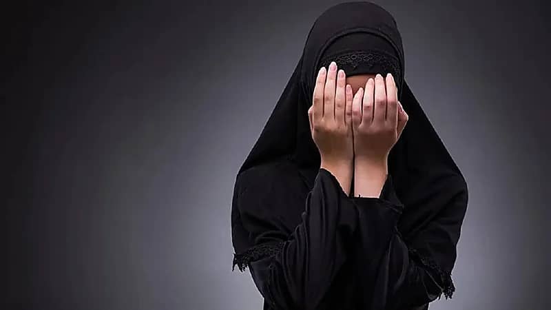 مواطنة تتفاجئ بالزوجة الثانية بعد إعطاء زوجها أموالها