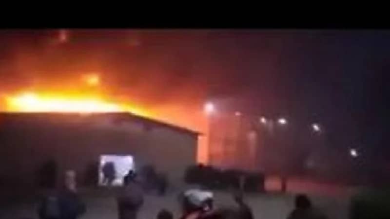 شاهد.. هروب عدد من معتقلي "داعش" من السجن