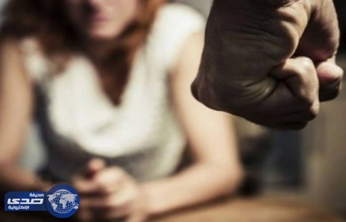 مصري يعتدي جنسياً على 3 تلميذات بالتناوب لعدة أشهر أمام زوجته