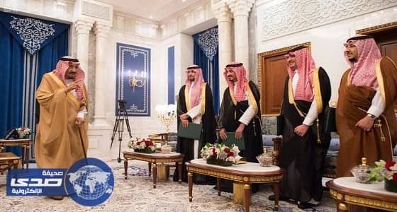 بالصور.. الأمراء المعينون الجدد يؤدون القسم أمام خادم الحرمين الشريفين