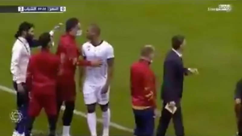 مراقب مباراة النصر والشباب يرصد تلفظ حسين عبدالغني على " سيبا "