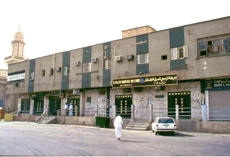 الصرافين في ساحة الصفا