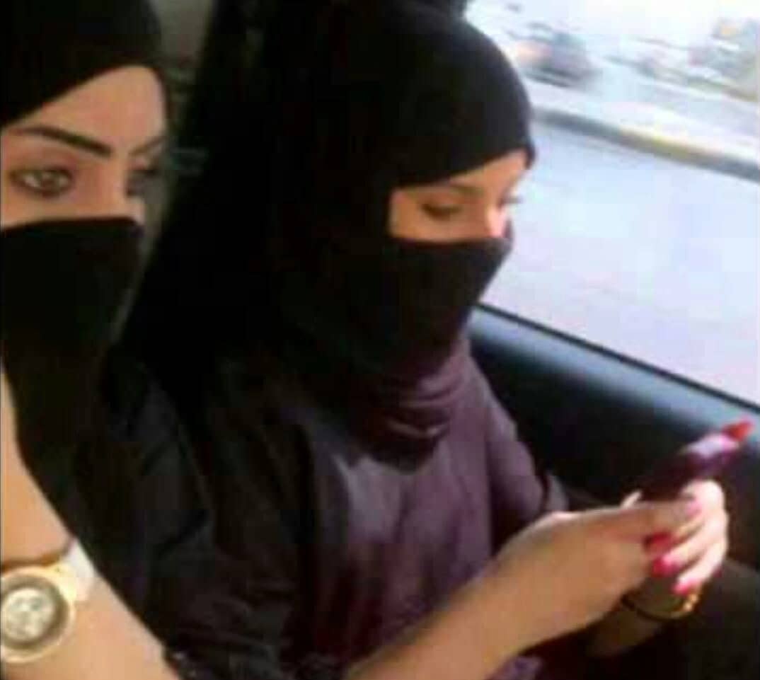 جدل اجتماعي حول طلعت البنت مع خويتها