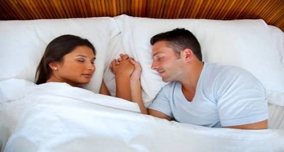 للمتزوجين.. تبادل الأخبار الجيدة يساوي علاقة جنسية رائعة